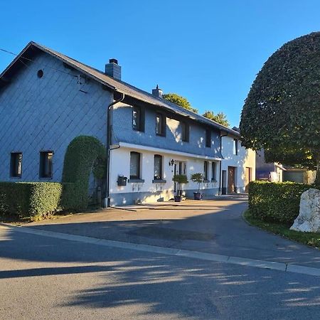 Haus Paesch Nahe See Mit Beheiztem Whirlpool/Sauna Butgenbach Exterior foto