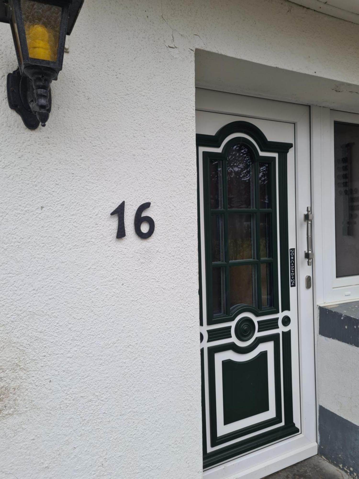 Haus Paesch Nahe See Mit Beheiztem Whirlpool/Sauna Butgenbach Exterior foto